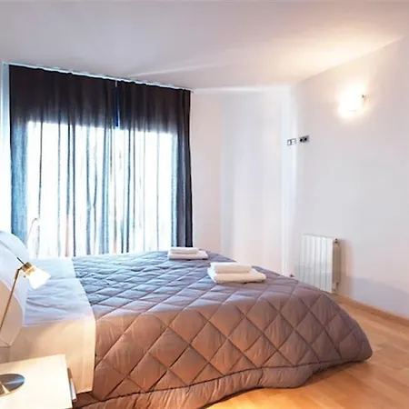 Charming 3 Bedroom In Apartman