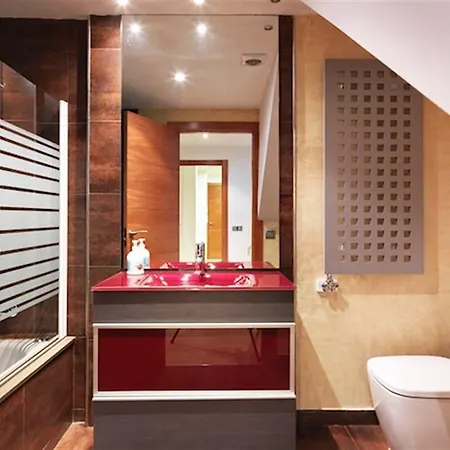Apartment Charming 3 Bedroom In *
